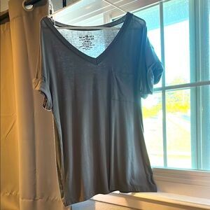 Draper Short Sleeve V-Neck Tee